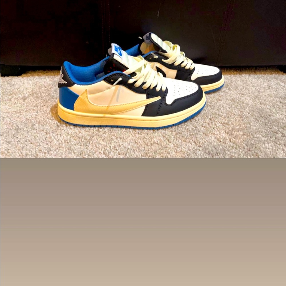 Fragment Travis Scott Jordan 1 Low